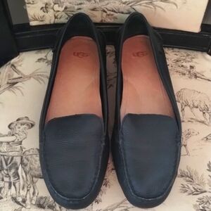 UGG Flores Flats Loafers 9.5